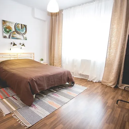 Huge In Central Area Apartment Bucharest